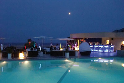 fairmont_bar_piscine.jpg