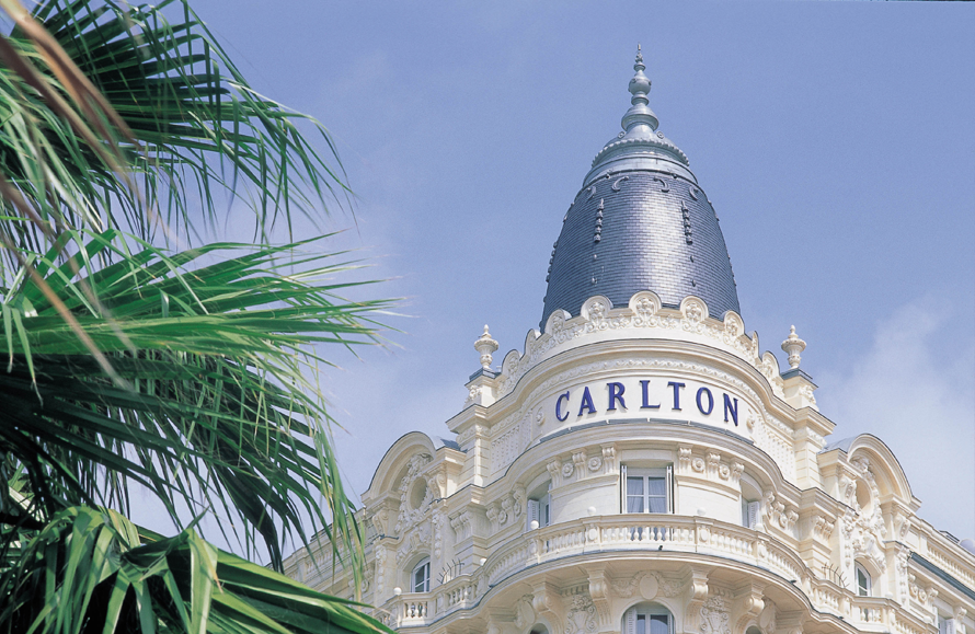 CARLTON CANNES. Cinq étoiles aux Awards 2025 de Forbes Travel Guide